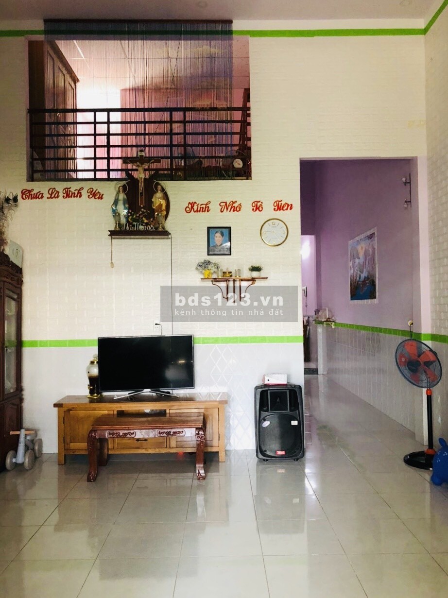 Siêu Phẩm Nhà Chợ Quang Thắng, diện tích 100m², Giá hời chỉ 1,6 Tỷ Đồng có TL
