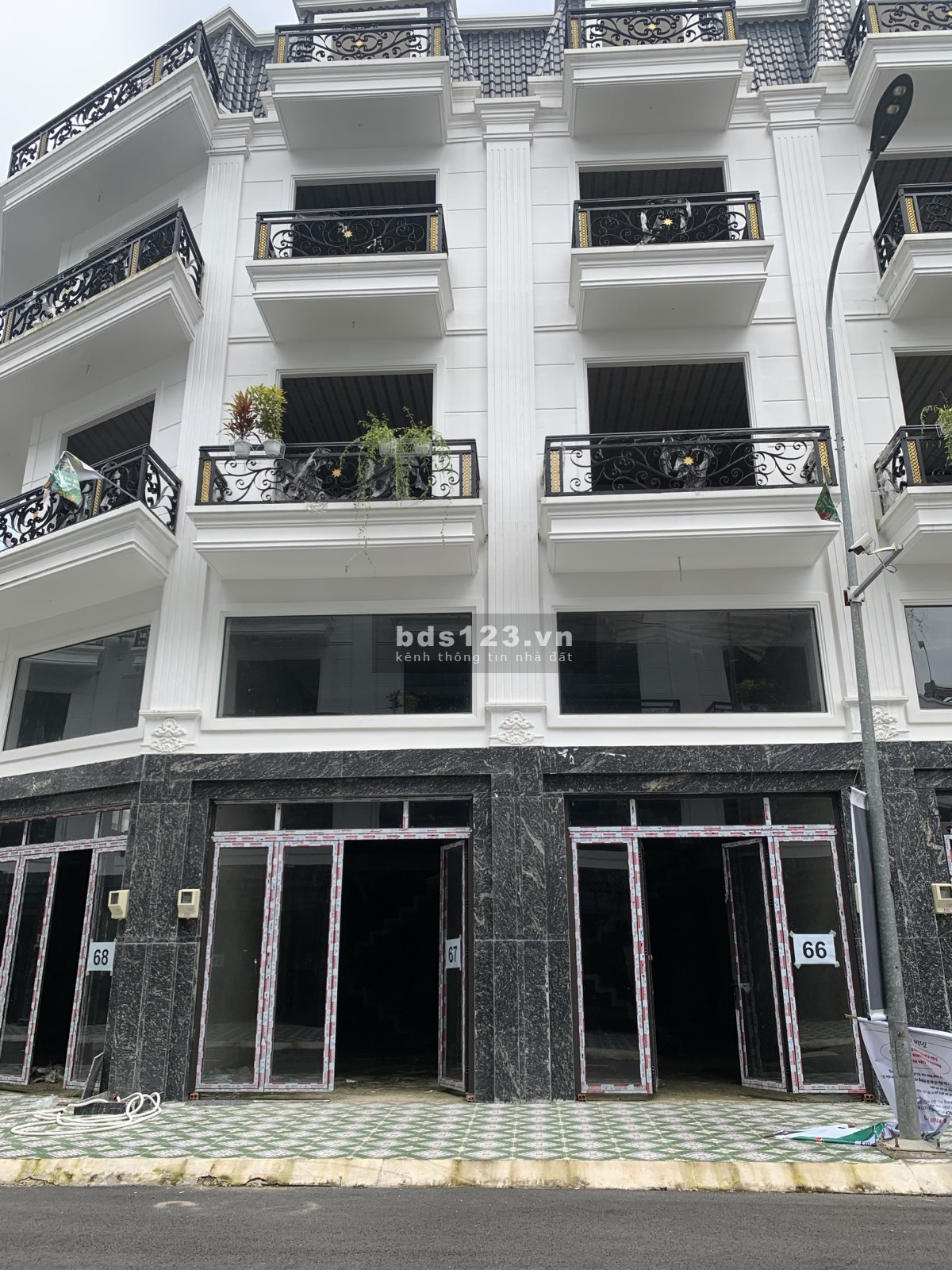 Nhà phố cao cấp The Sol Residence trung tâm Quận 12 liên hệ 0359859095