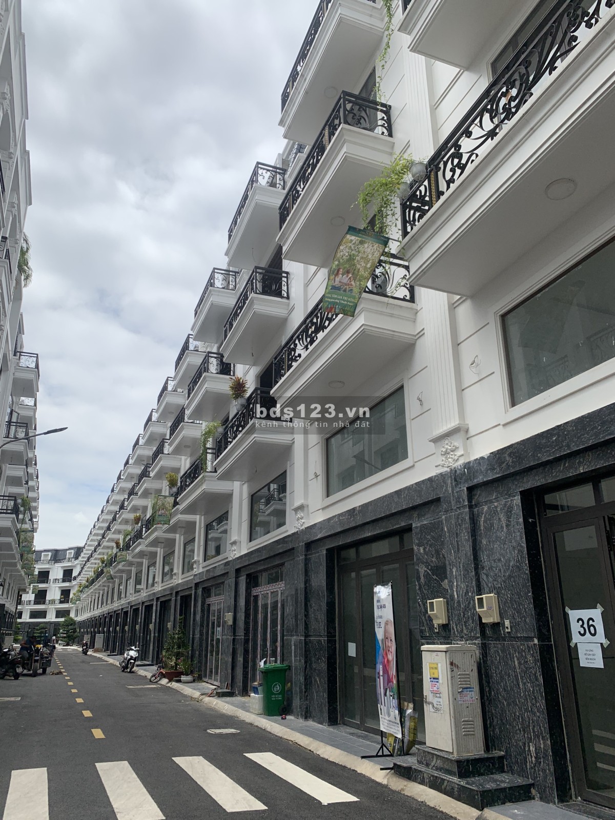 Nhà phố cao cấp The Sol Residence trung tâm Quận 12 liên hệ 0359859095
