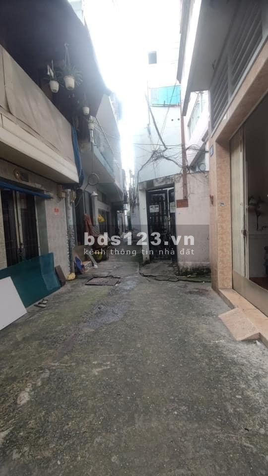 Nhà 1 trệt 1 lầu diện tích sử dụng 48m2 ngay ga Sài Gòn giá bán 1 tỷ 490 TL