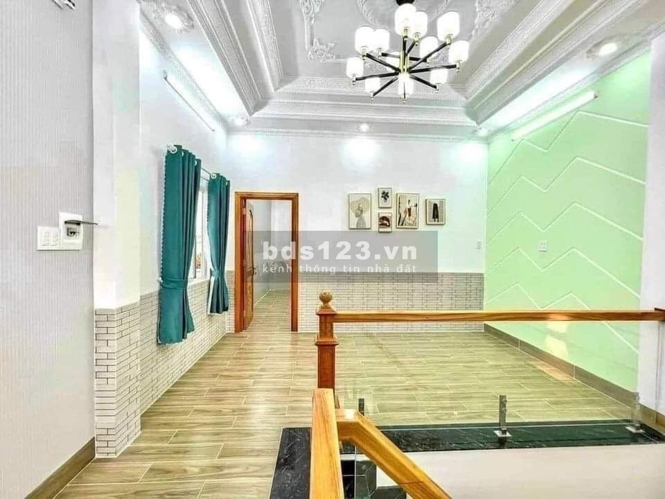 Bán nhà đường Vườn Lài hẻm xe hơi vuông vức giá chỉ 5 tỷ, khu an ninh yên tĩnh
