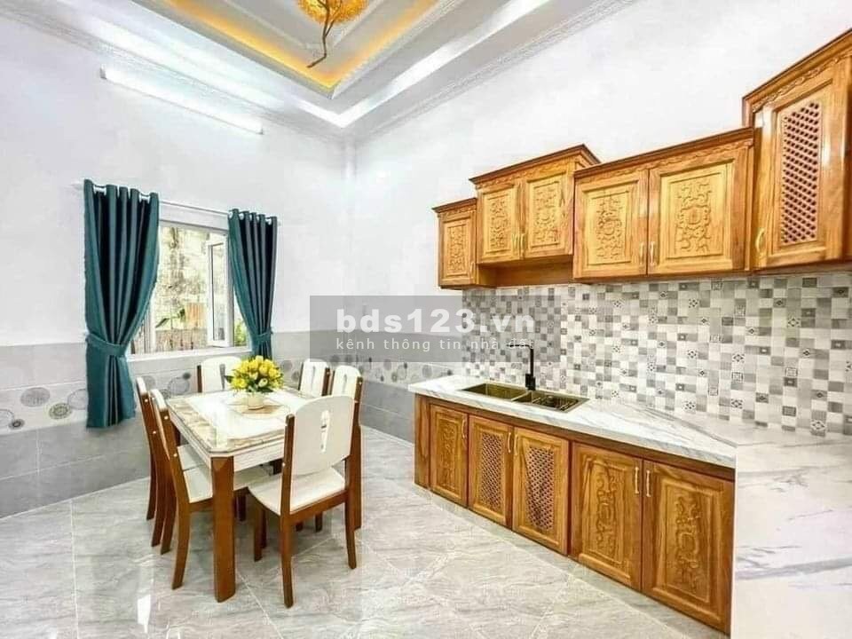 Bán nhà đường Vườn Lài hẻm xe hơi vuông vức giá chỉ 5 tỷ, khu an ninh yên tĩnh