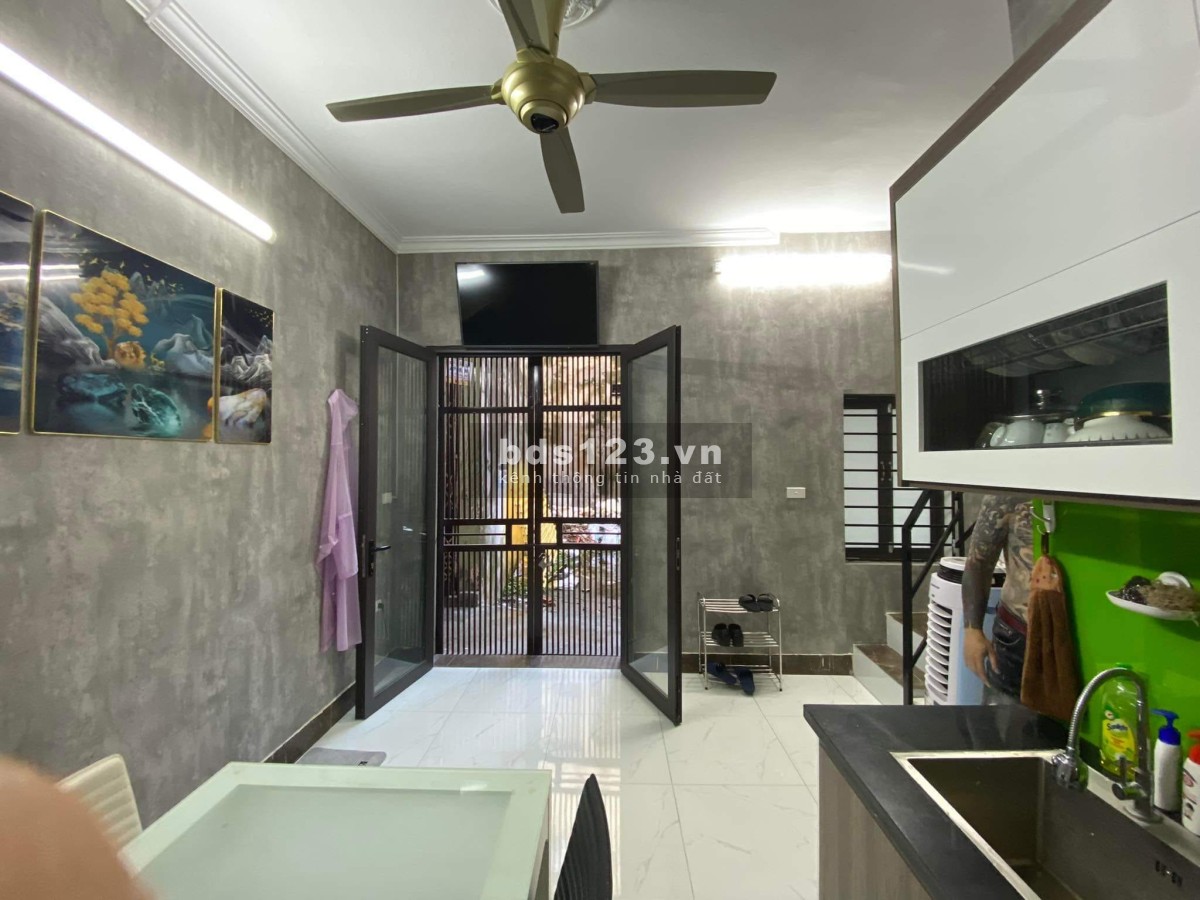 Sở hữu ngay nhà Minh Khai, Hai Bà Trưng DT 20m² x 3 tầng, chỉ với 2,5 tỷ đồng.