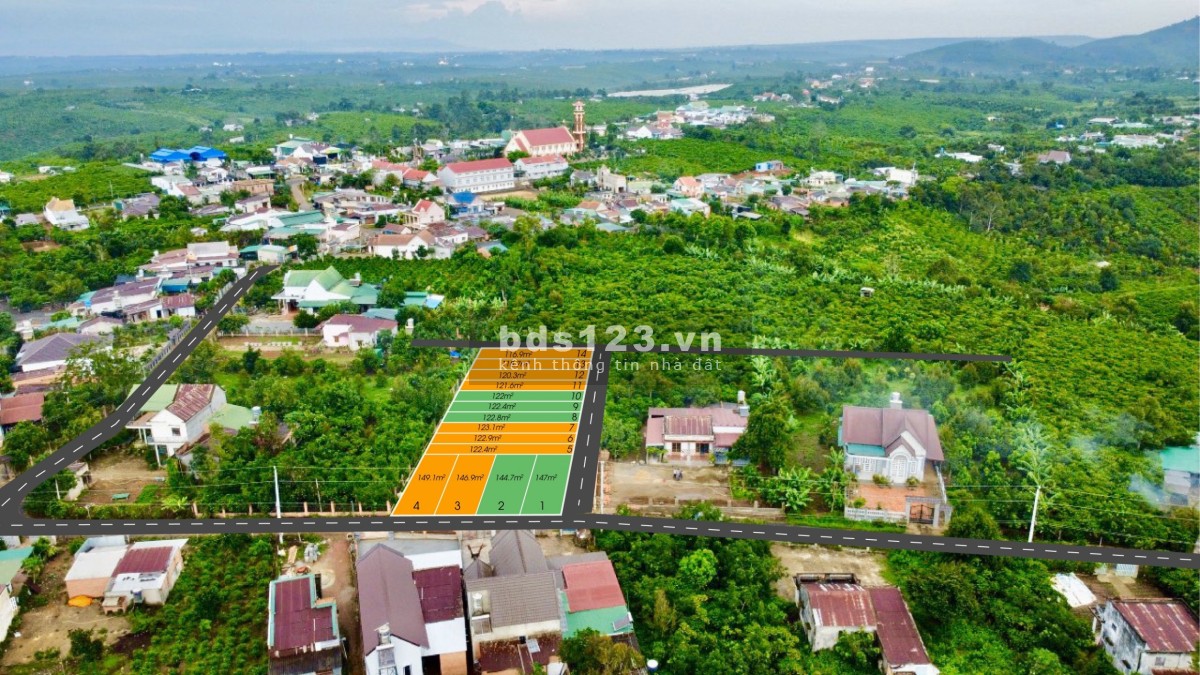 Chính chủ cần bán đất thổ cư nằm ngay MT đường nhựa tại Lộc Đức, Bảo Lộc , SHR