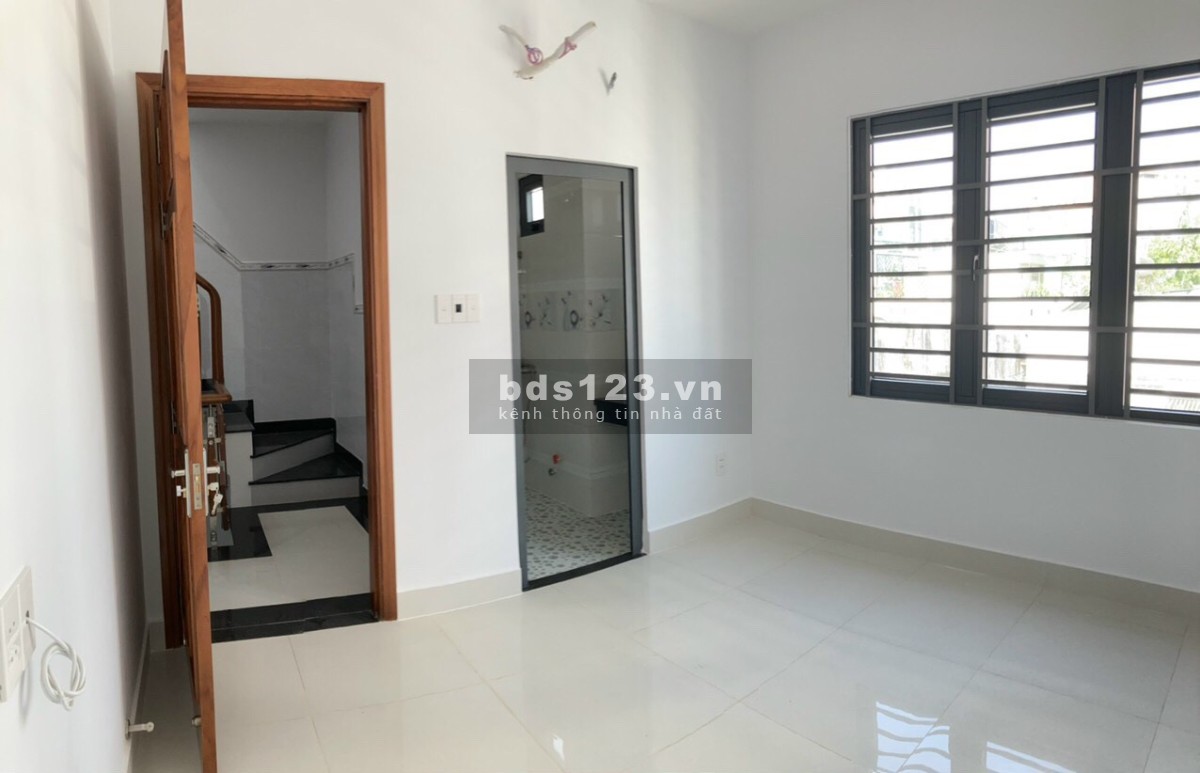 Chính chủ cần bán nhà Đường Trần Đình Xu Quận 1 giá rẻ lh 0329736978
