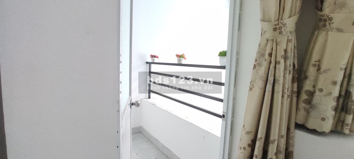 Siêu phẩm phòng ban công rộng 20m2 thoáng mát ở Lê Đức Thọ khu an ninh