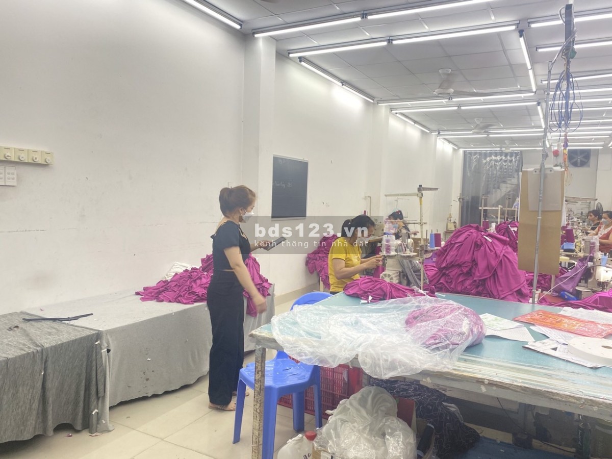 Bán Gấp Nhà HXH Phường Phước Long B Quận 9 Thủ Đức, DT 200m2 Giá Giảm Mạnh 18 Tỷ 1