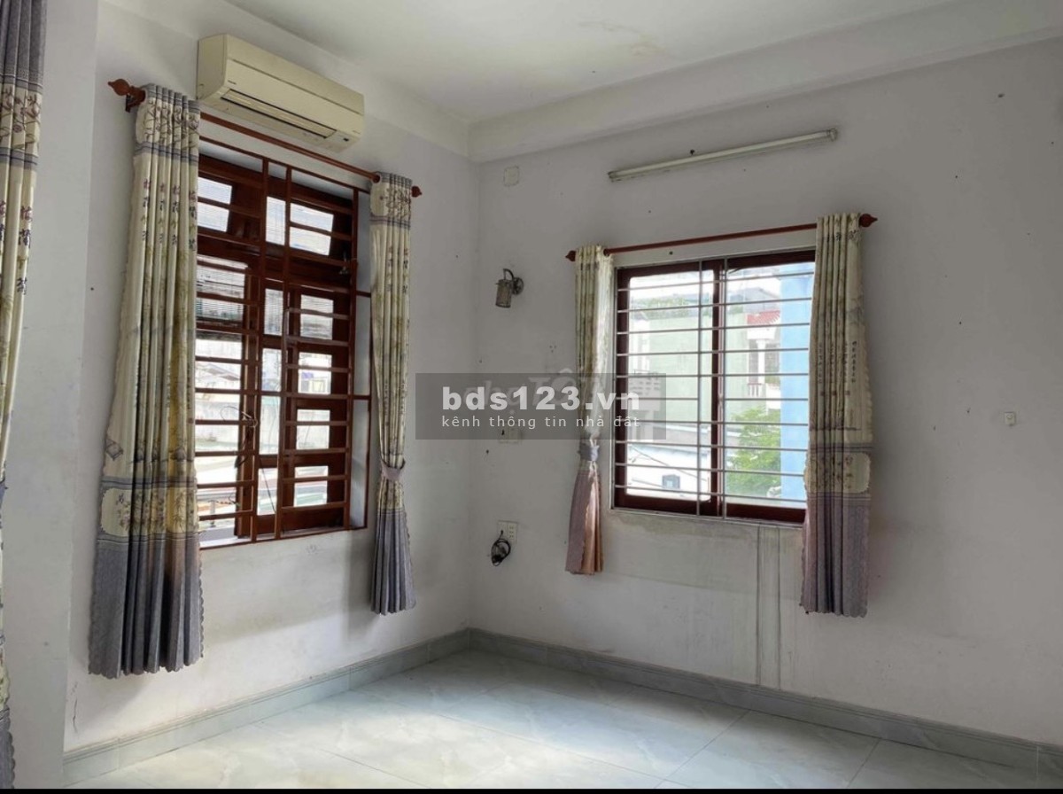 Cho thuê nhà NC mới đẹp hẻm xe hơi đường 210 P.Tăng Nhơn Phú A Quận 9