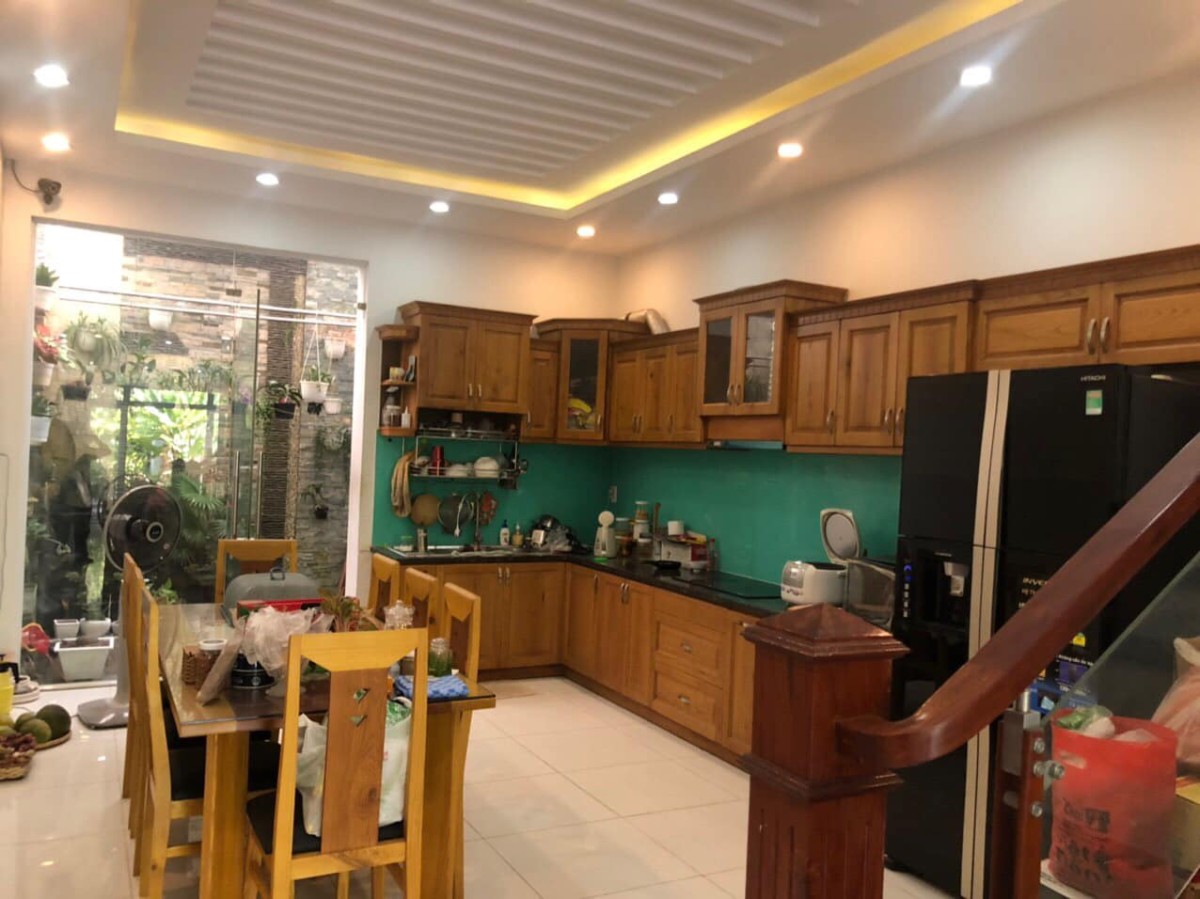 Nhà mặt tiền đường 2C, Phạm Hữu Lầu, Quận 7, DT 72m² x 5 tầng, giá chỉ 10.8 tỷ LH 0904377409