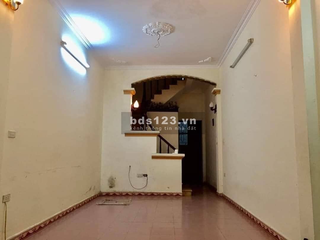 Nhà hiếm Nam Dư 2 diện tích 40m² giá bán 3,3 tỷ đồng
