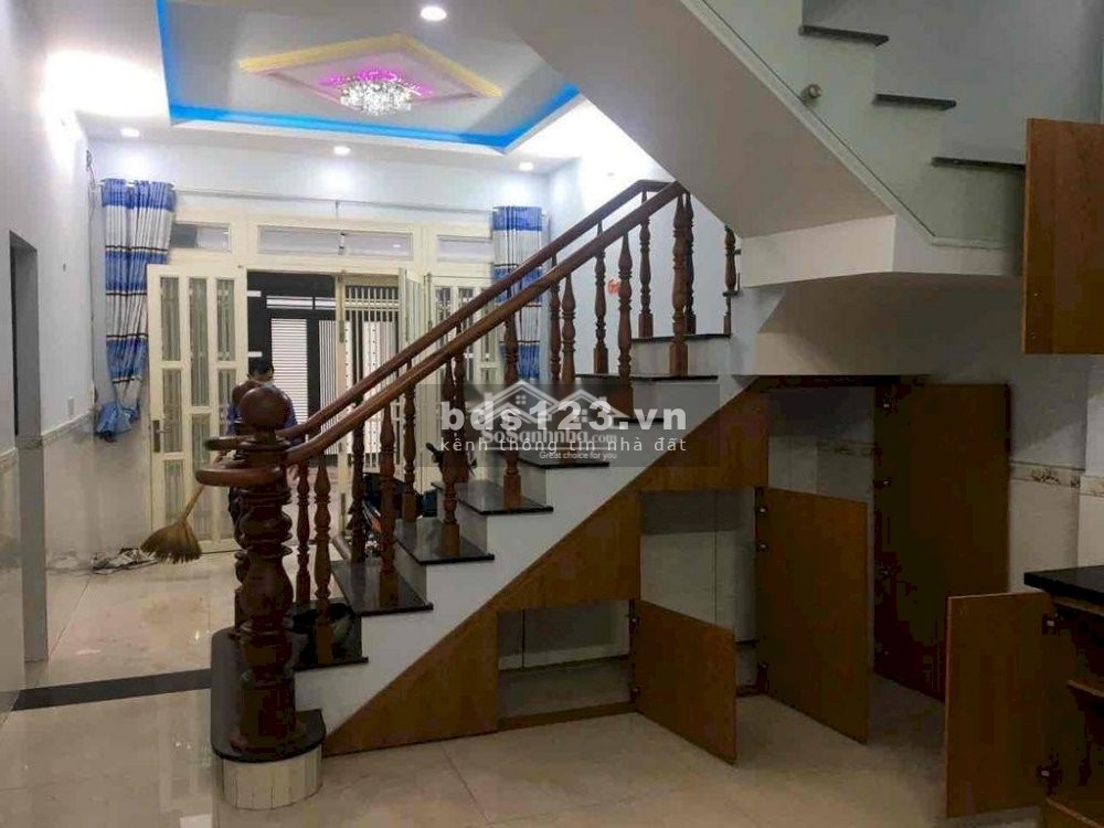 Cho thuê nhà Nguyên Căn tại Phường Long Bình Quận 9 lh 0352514547