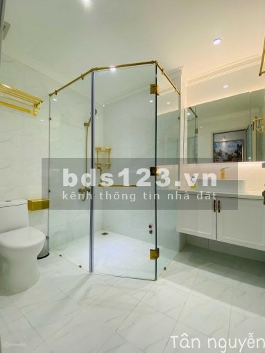 Nhà 2 mặt tiền Trường Sa, phường 12, Quận 3, giá bán 8,8 tỷ đồng