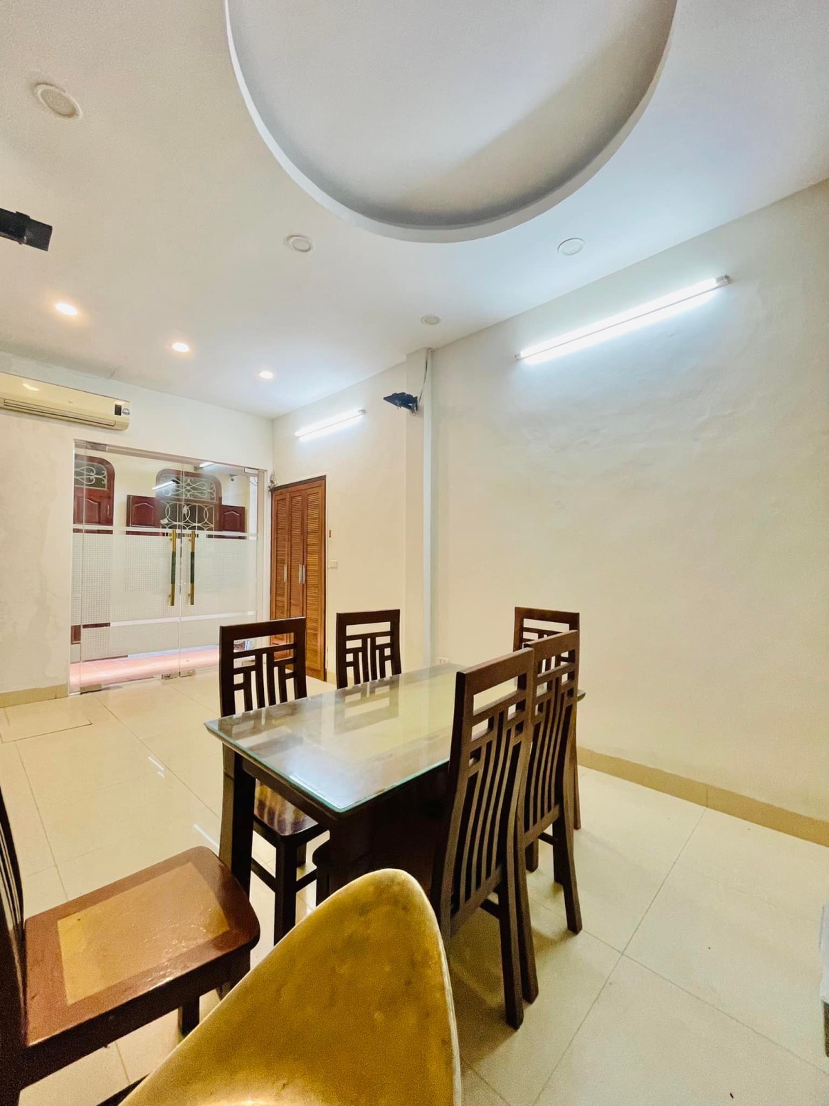 Trung tâm Bách Khoa gần phố gần ô tô nhà đẹp thoáng vào ở luôn giá 4.5 tỷ