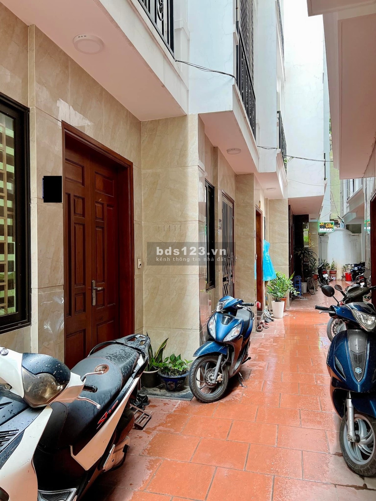 Chỉ 3,9 tỷ có ngay nhà đẹp 6 tầng ở ngay, đường Võ Chí Công ngõ thoáng sạch sẽ gần đường oto