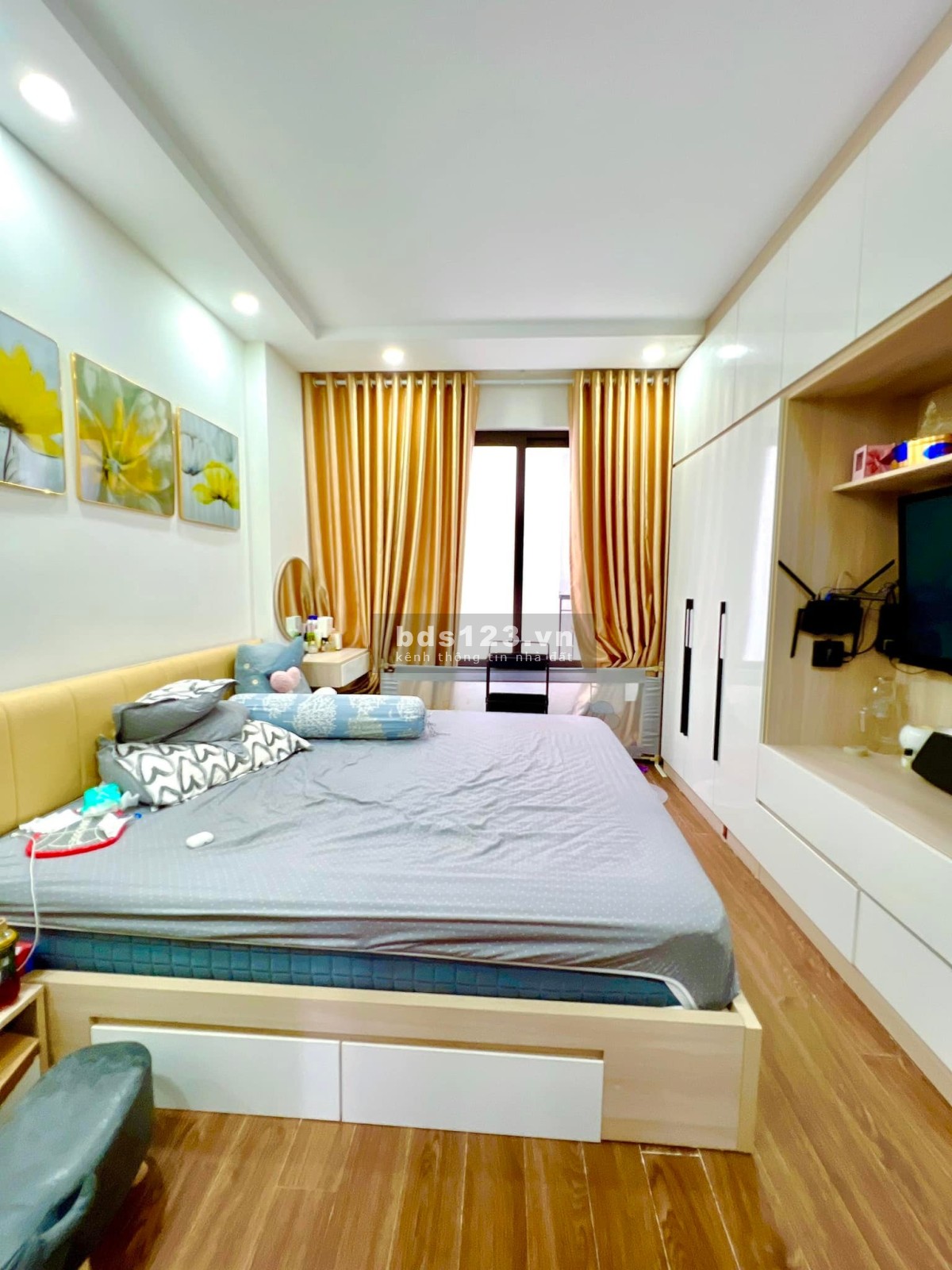 Chỉ 3,9 tỷ có ngay nhà đẹp 6 tầng ở ngay, đường Võ Chí Công ngõ thoáng sạch sẽ gần đường oto