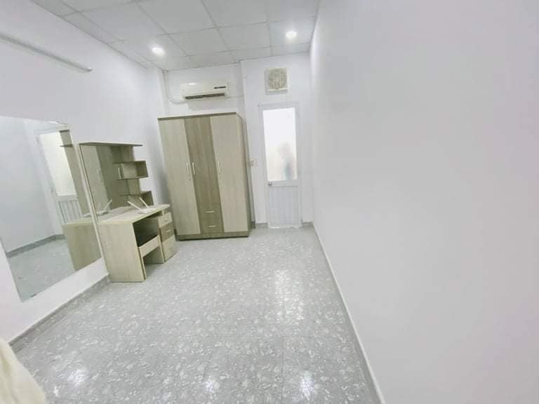 Nhà hiếm Hồ Hảo Hớn Quận 1 DTSD 33m² x 3 tầng giá 4,5 tỷ đồng có TL