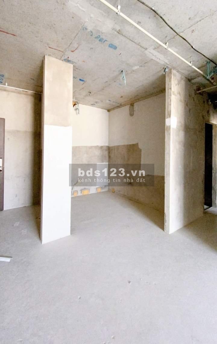 Bán gấp giá chính chủ căn hộ Kingston, DT 90m2 2PN 2WC, giá 6.2 tỷ view Landmark 81. LH 0941797916