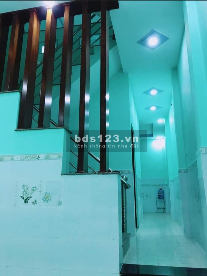 Bán nhà nguyên căn giá 4.85 tỷ, diện tích 120m2 nhà 3 tầng Quận Gò Vấp