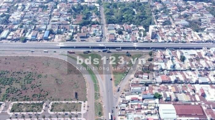 Đất tại ngã 4 Dàu Giây, giá đầu tư F0, đường chính khu công nghiệp Dầu Giây