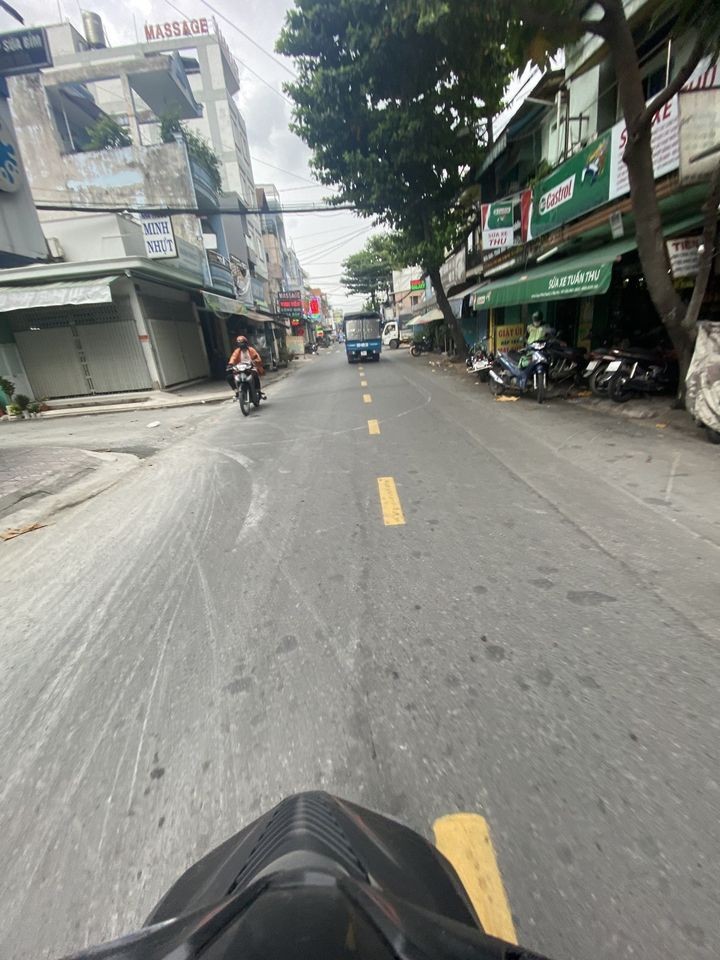 Hẻm nhựa 7m 346 Đường Mã Lò, Bình Trị Đông A, DT66m2, 4x17m, Nhà 3T, 4PN.Giá 5,2 tỉ