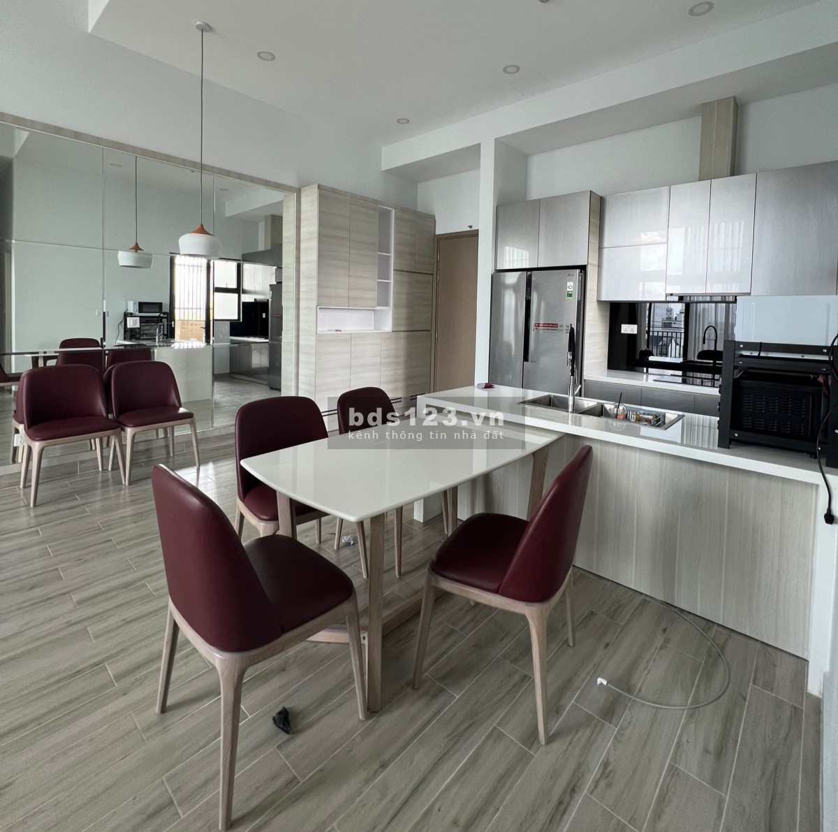 Cho thuê căn hộ The View Riviera Point, 3PN, dtsd 125m2, Full nội thất, View sông