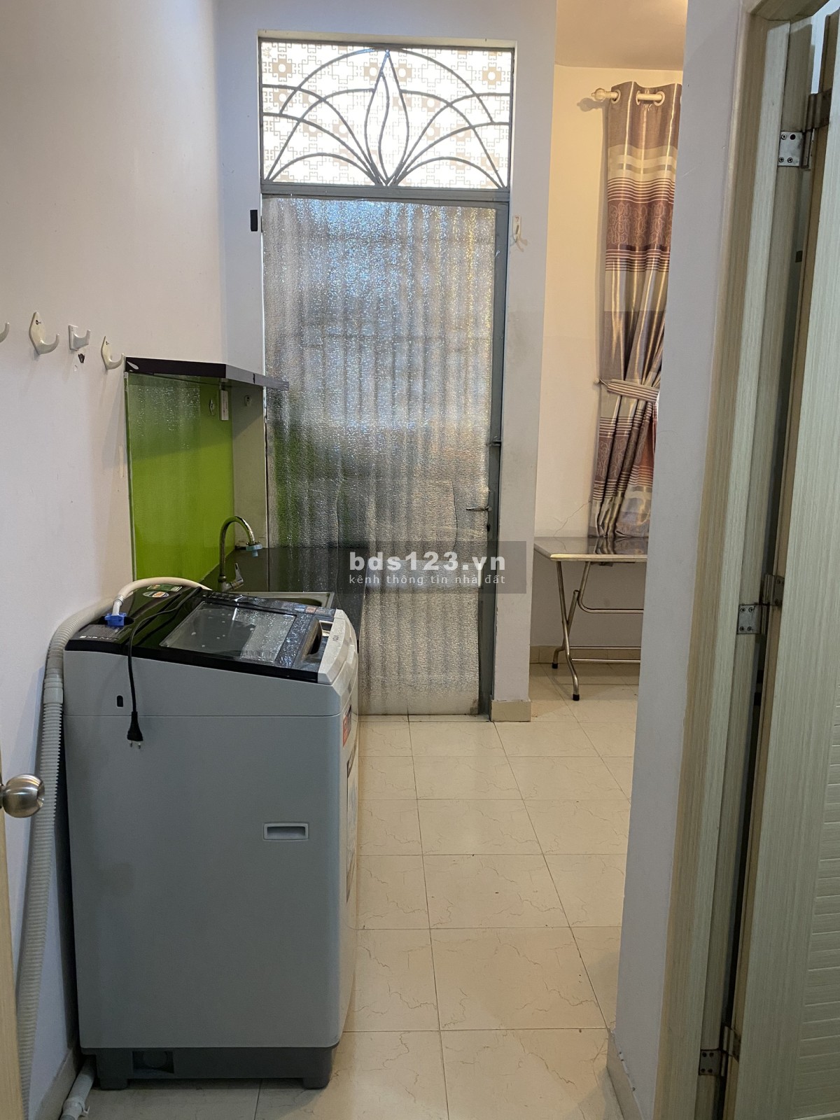Căn hộ dịch vụ sạch thoáng có ban công, khu an ninh, giờ tự do Quận 6