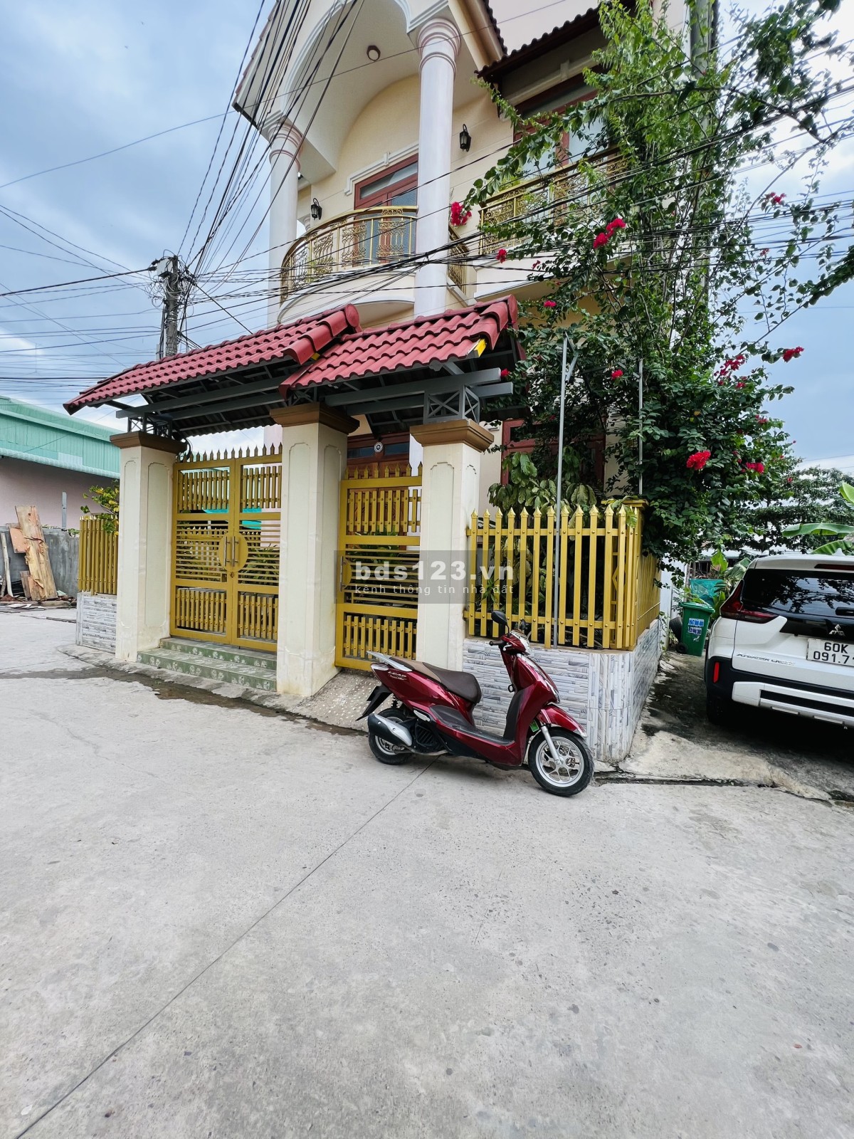 Nhà biệt thự bán gấp gần trường Cao Đẳng Nghề số 8 Long Bình, DT 259m², nhỉnh giá 4,4 tỷ đồng