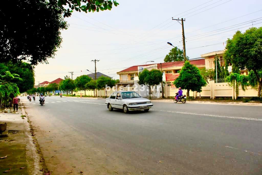 Đất 2 mặt tiền, diện tích 190m2, Full Thổ, trung tâm Thành Phố Tây Ninh