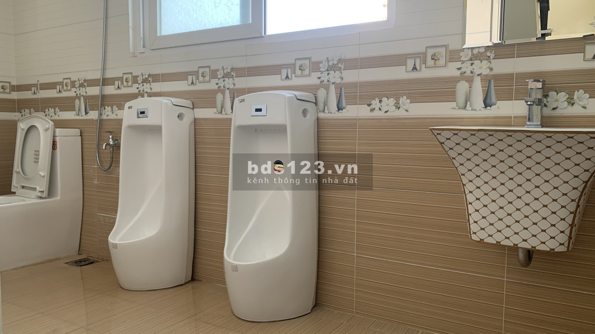 Cho thuê nhà làm mặt bằng kinh doanh hoặc làm văn phòng liên hệ 0908470402