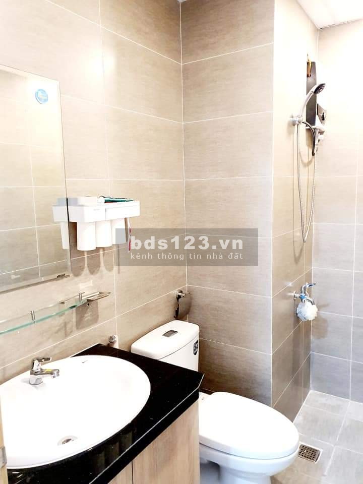 Chính chủ bán gấp Sài Gòn Gateway Quận 9, 2Pn+2Wc full nội thất Giá cực sốc chỉ 630 triệu