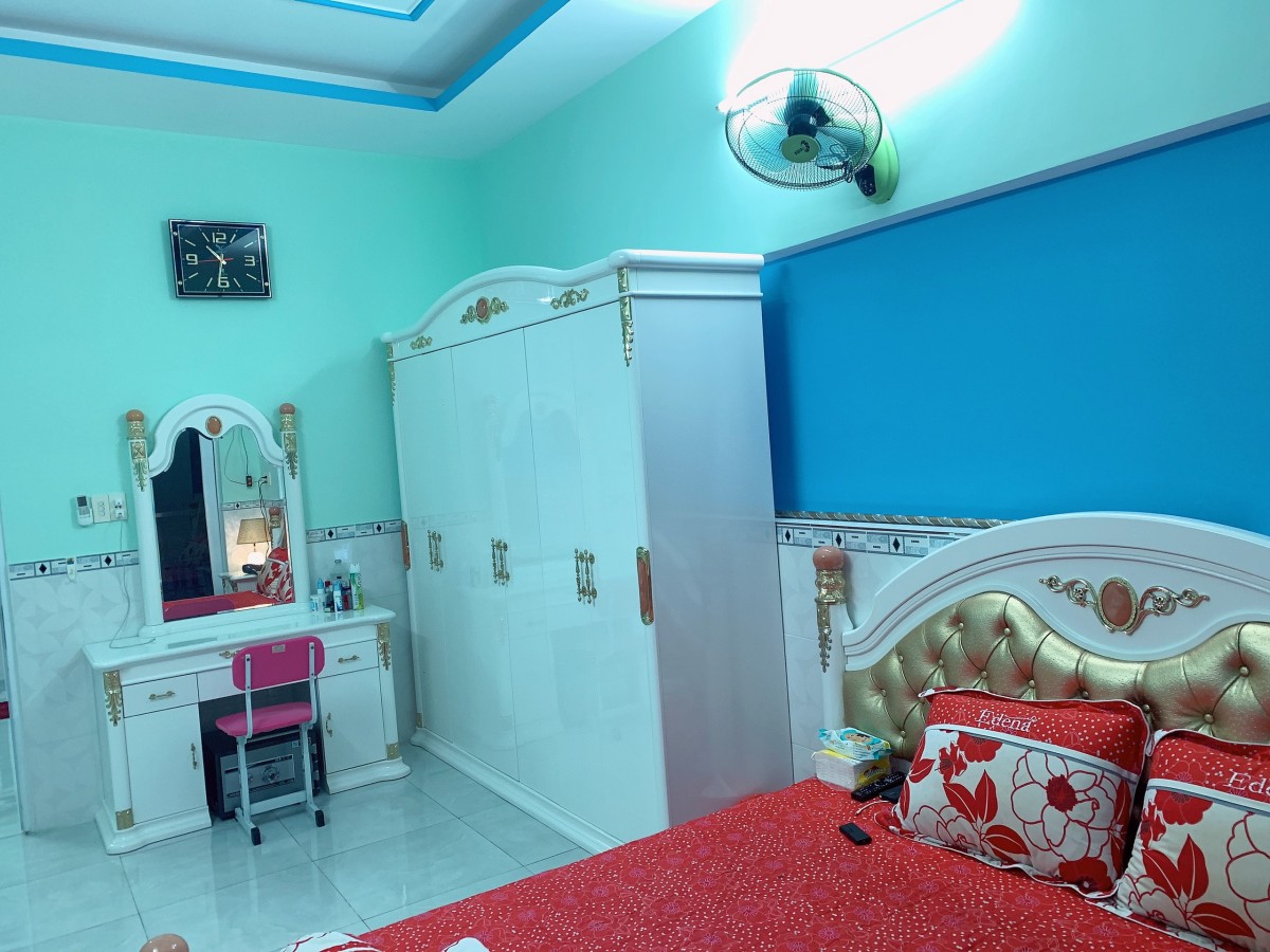 Nhà 3 Tầng Mặt Tiền Tùng Thiện Vương Quận 8 Giá 6.5 tỷ, diện tích 70m2 lh 0962931613