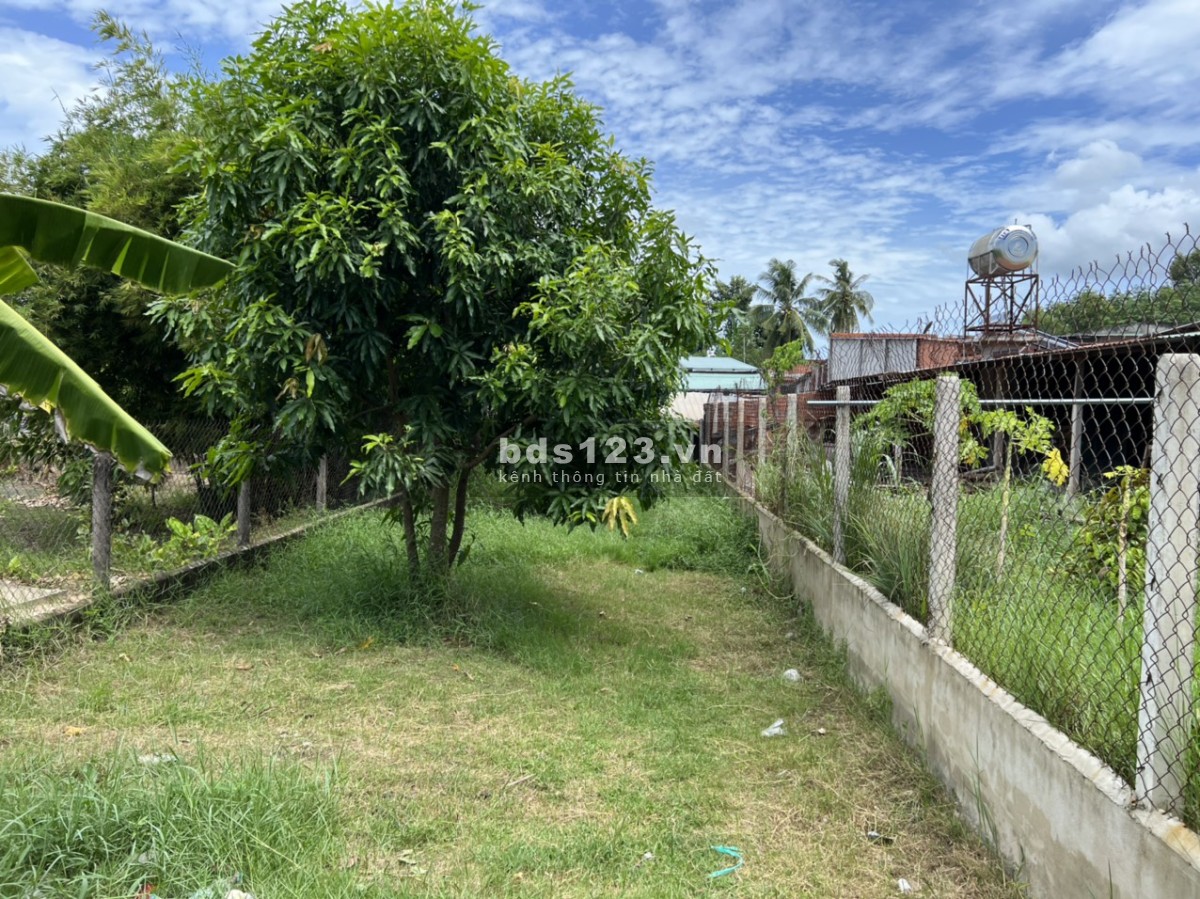 Bán Đất Thổ Cư 100% khu dân cư hiện hữu đường xe ô tô lh 0985329392