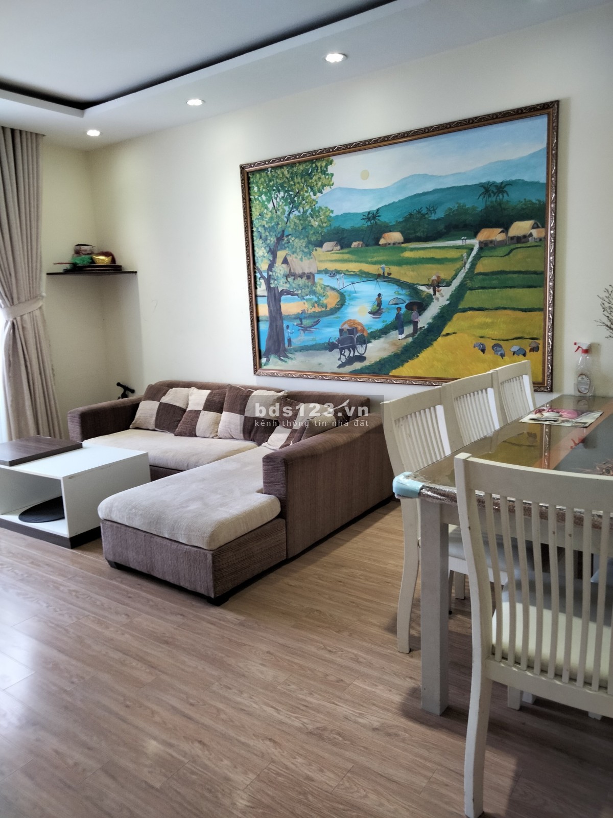 Bán gấp căn hộ 2PN, full nội thất tại Gò Vấp liên hệ 0909370517