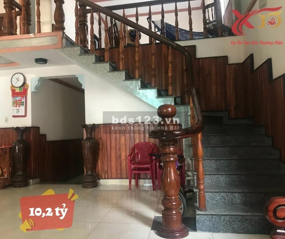 Bán nhà 1 trệt 1 lầu 253m2 sổ riêng thổ cư, gần trường THCS phường Bình Đa