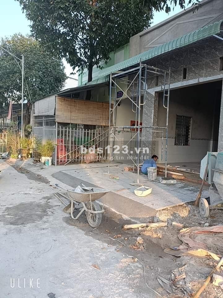 Cần bán căn trọ mới xây dựng và lô đất nền ở Mỹ Phước 3 gần chợ chính chủ sổ hồng vợ đứng tên