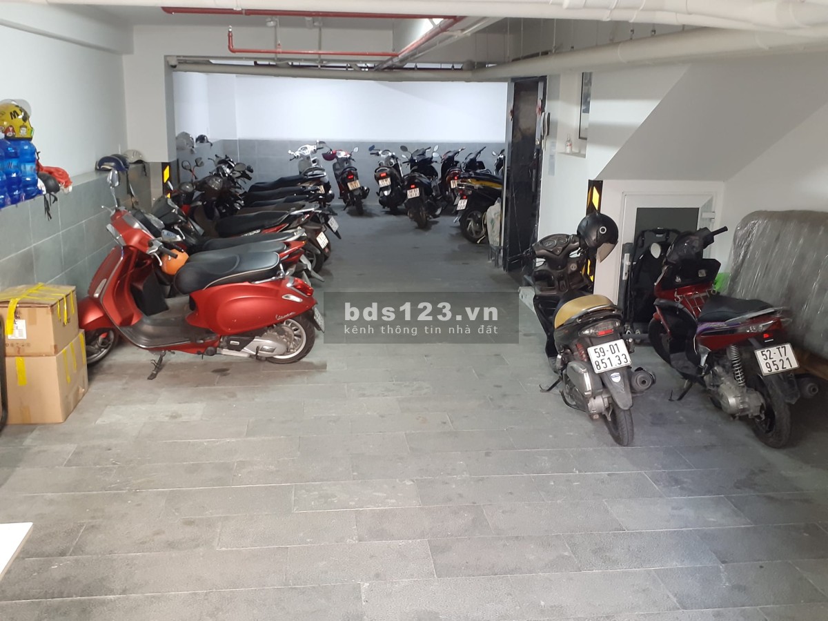 Dòng tiền Lâm Văn Bền dt 175m2 9 tầng thang máy 40 phòng cho thuê 240 triệu/tháng, giá 43.5 tỷ
