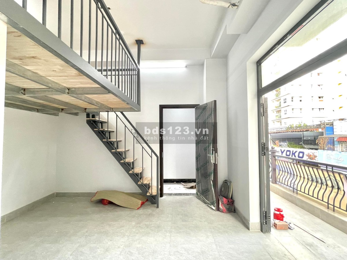Khai trương phòng ao cấp rộng 40m2 gác 2m mới xây 100%, cửa sổ ban công riêng ngay ngã Tư Ga