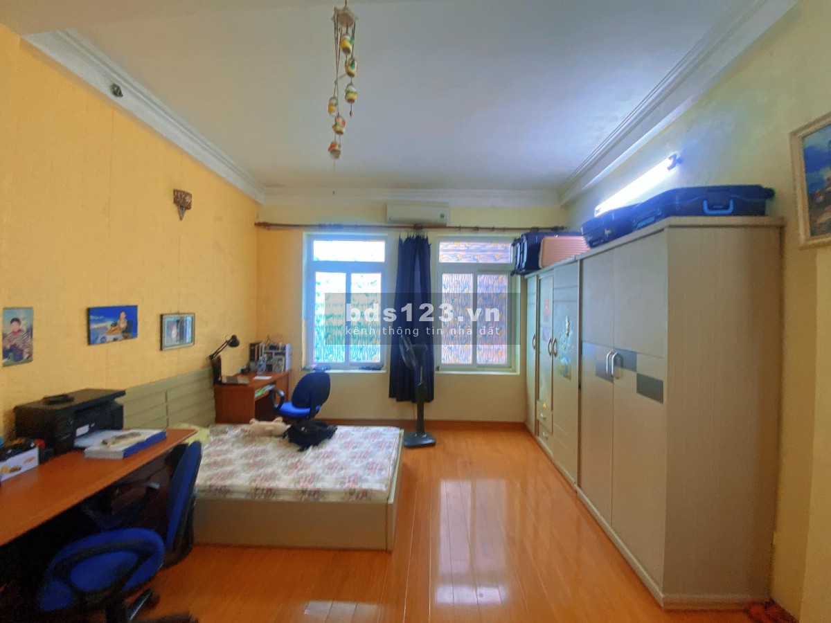 Bán nhà ngõ Yên Hoà Cầu Giấy diện tích 42m2, 4 tầng mt 4.2m, giá 4.98 tỷ