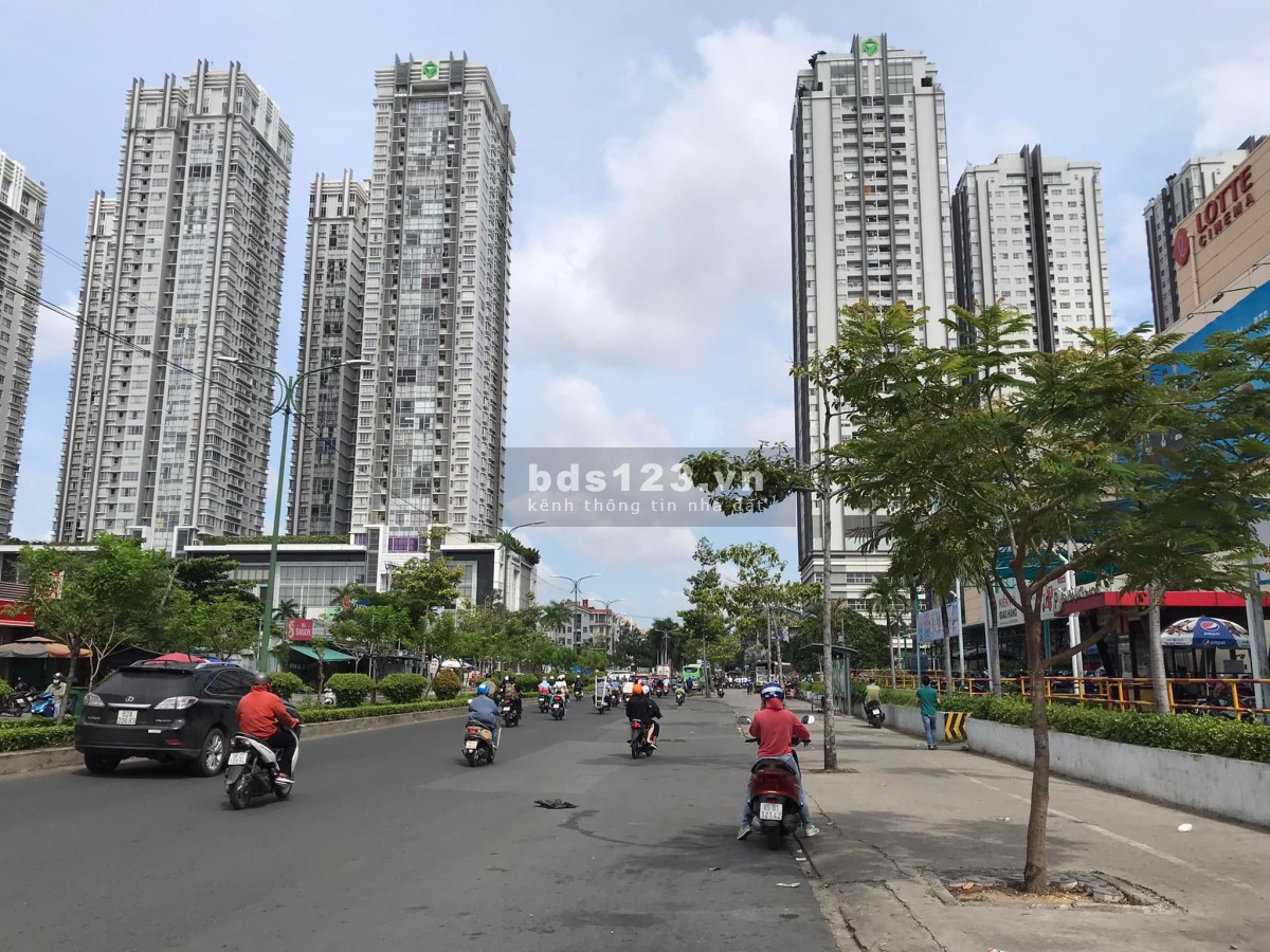 Đất 6x25 đầu hẻm 176 Nguyễn Thị Thập Quận 7, giá 83 triệu/m2, không dính quy hoạch