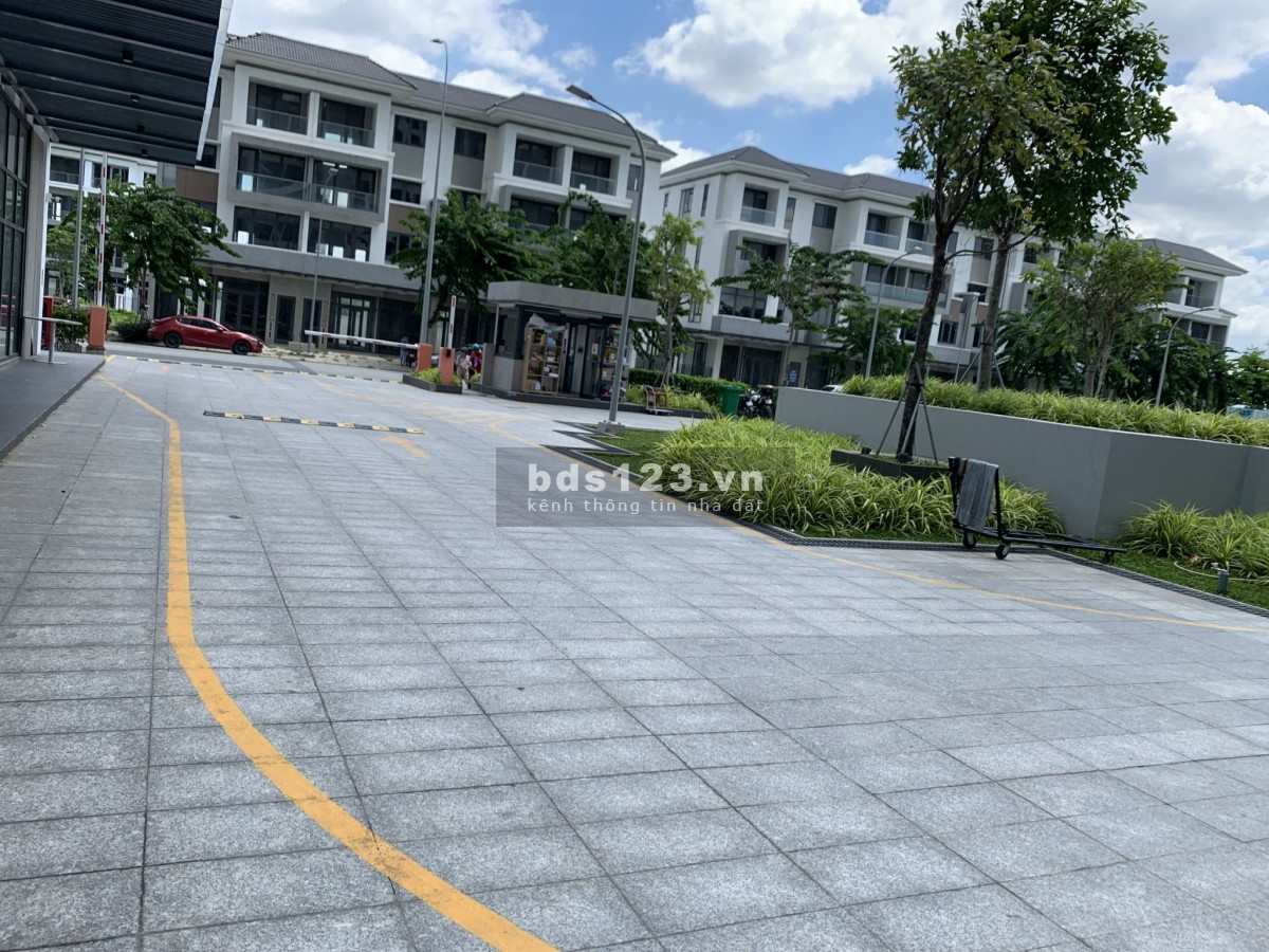 Cho thuê căn hộ tại Citi Esto chỉ 5,5tr/ tháng. Căn hộ mới bàn giao, nội thất cơ bản