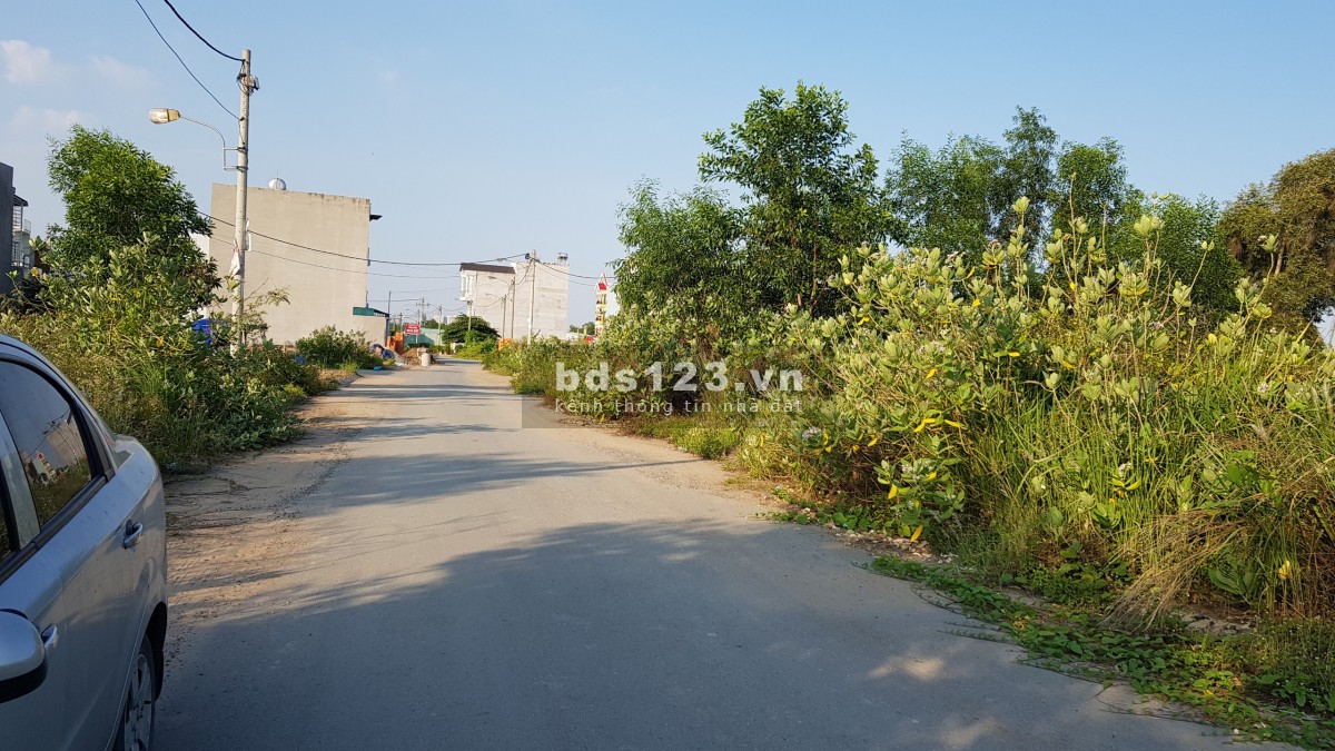 Cho thuê mặt bằng đất giá rẻ 200/74 đường Bưng Ông Thoàn, Phú Hữu, Quận 9