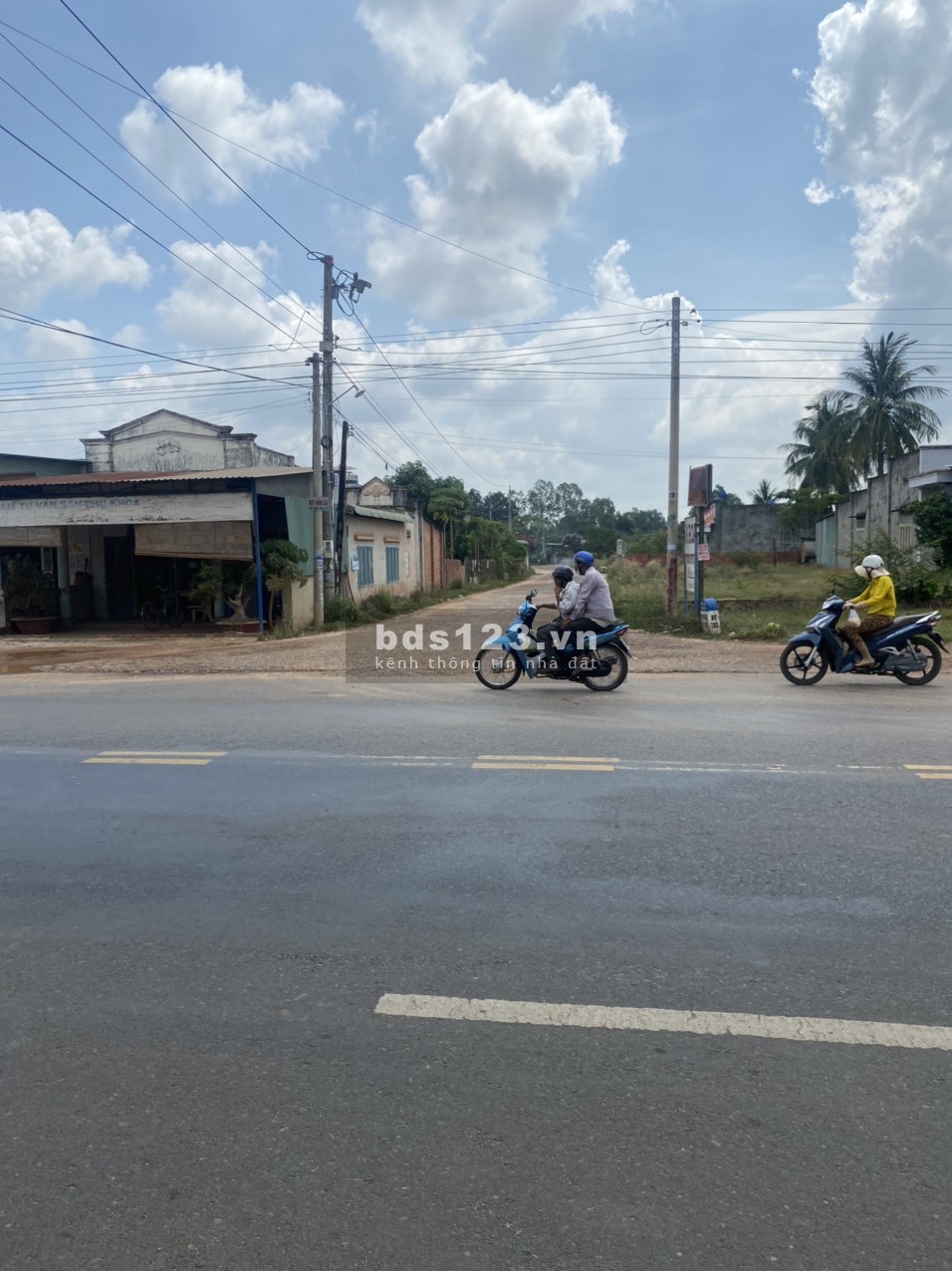 Bán đất tây ninh huyện Châu Thành liên hệ 0908075716, đường lớn