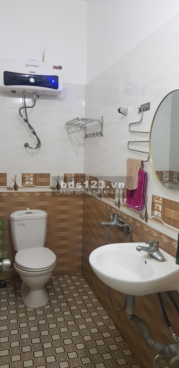 Bán gấp nhà trong tuần ở Cam LỘ, Hùng Vương DT 55,37m² x 2 tầng, giá chỉ 1,68 tỷ