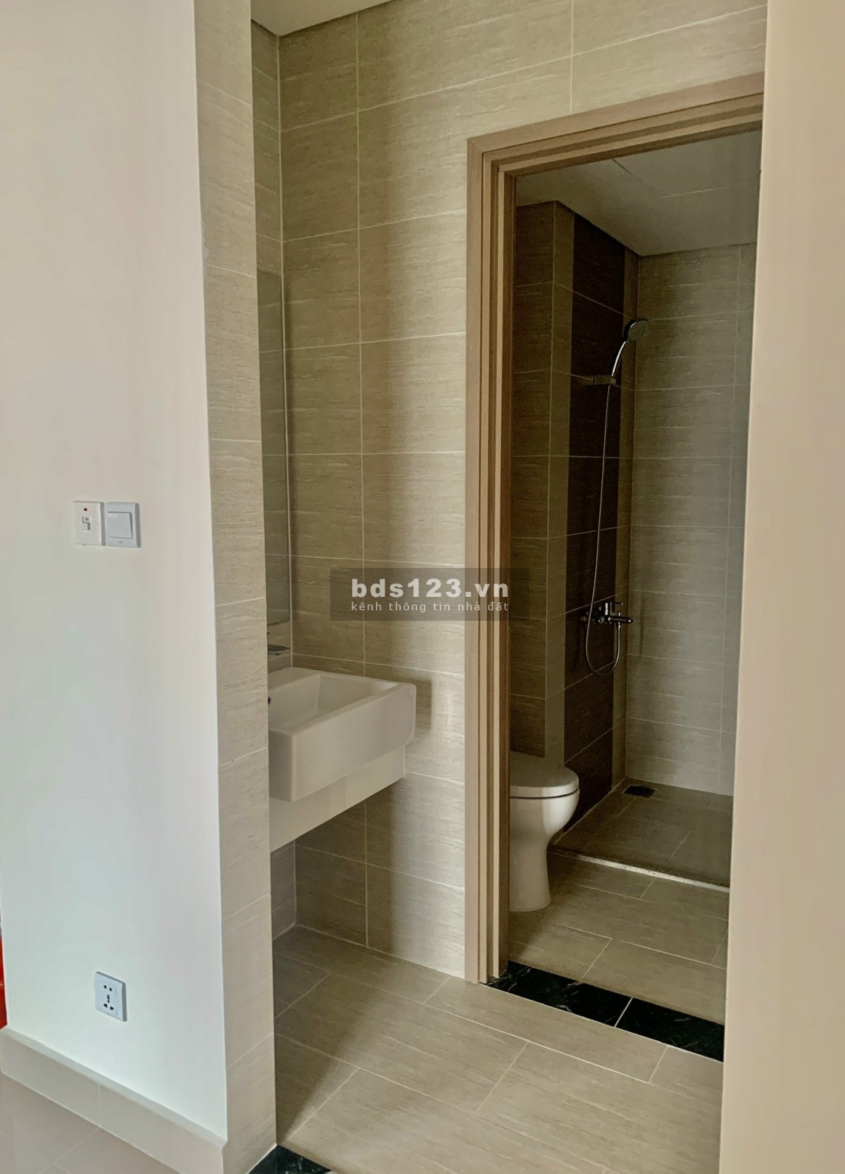Chủ nhà chuyển công tác cần bán căn 2PN 1WC tòa S2 Vinhomes Ocean Park giá 1.53 tỷ LH: 081 260 2680