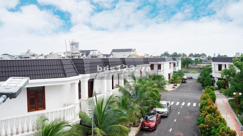Bán gấp shophouse dự án Champaca, khu vực làng đại học đang phát triển rất mạnh đường Thống Nhất