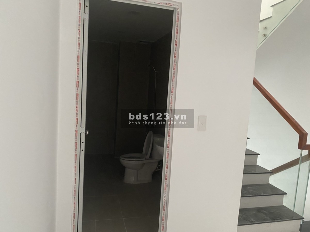 Bán gấp shophouse dự án Champaca, khu vực làng đại học đang phát triển rất mạnh đường Thống Nhất