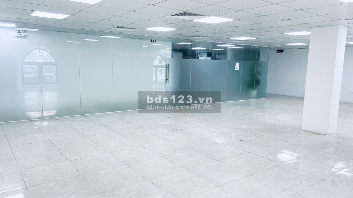 Cho thuê văn phòng toà nhà D'Office tại Thành Thái, tiện ích đầy đủ