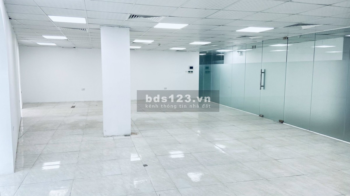 Cho thuê văn phòng toà nhà D'Office tại Thành Thái, tiện ích đầy đủ