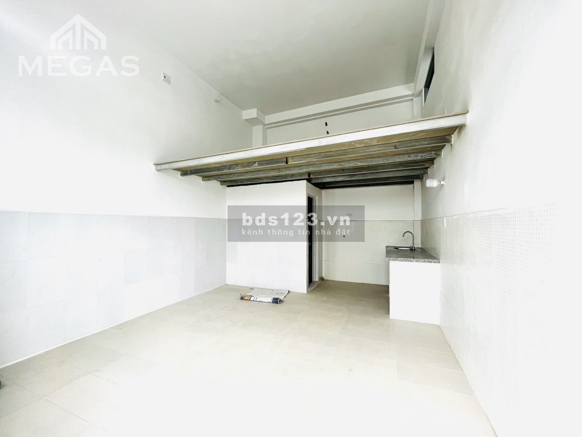 Khai trương phòng ao cấp rộng 40m2 gác 2m mới xây 100%, cửa sổ ban công riêng ngay ngã Tư Ga