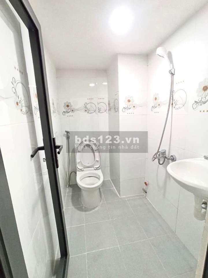 Phòng giá rẻ tại Lê Trọng Tấn Tân Phú liên hệ 0385576140 khu an ninh